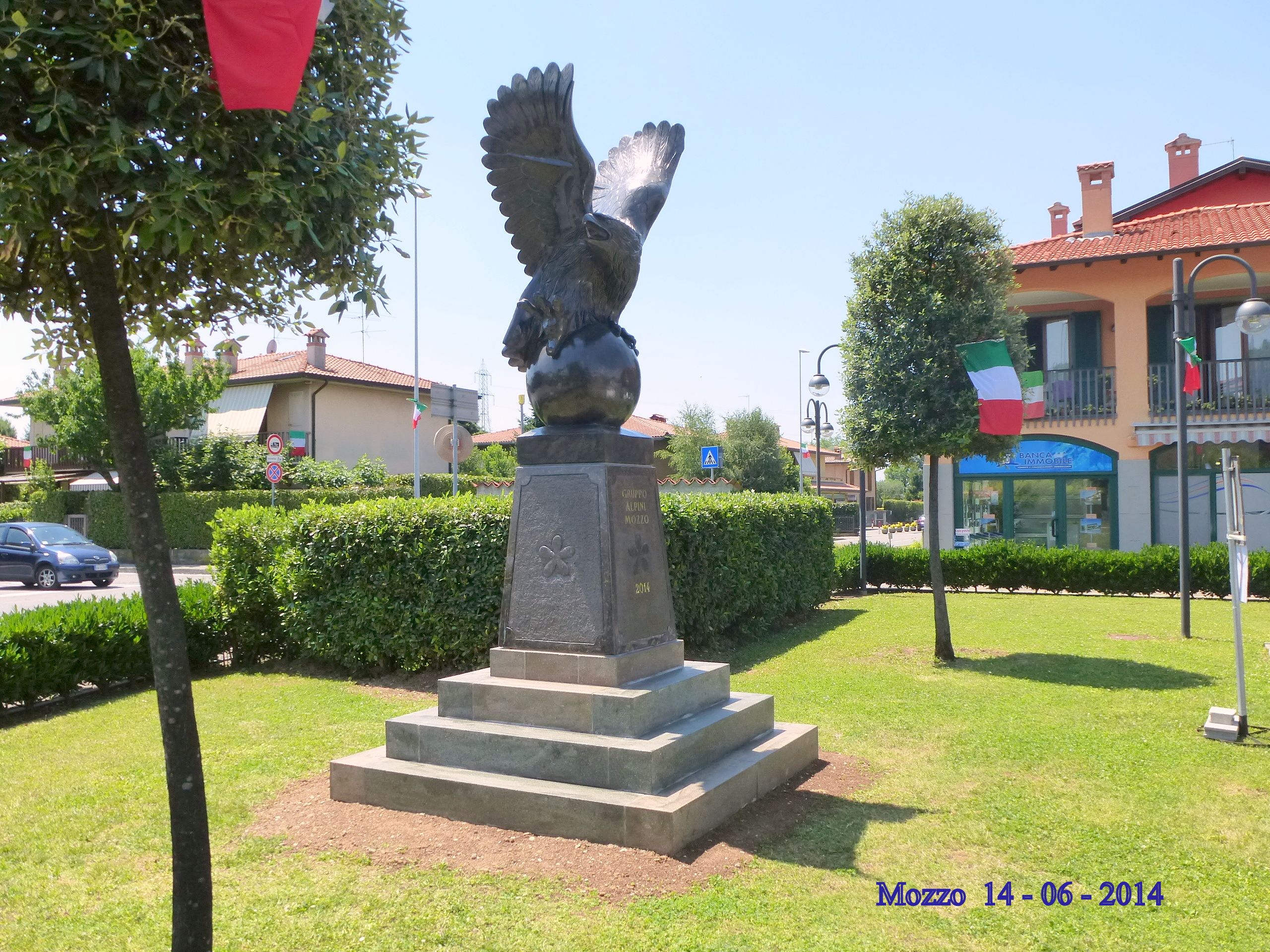 Il monumento degli Alpini a Mozzo